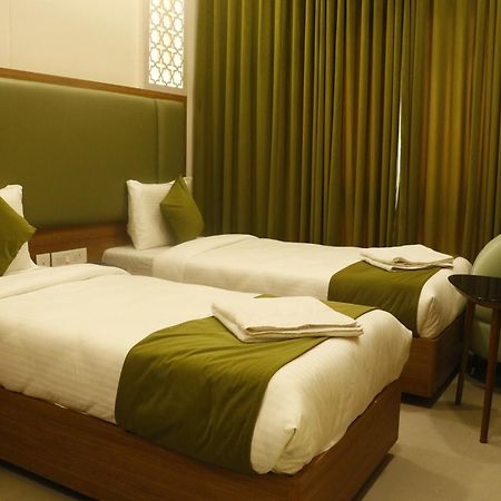 Hotel Cosmo Grande Chennai Exterior foto