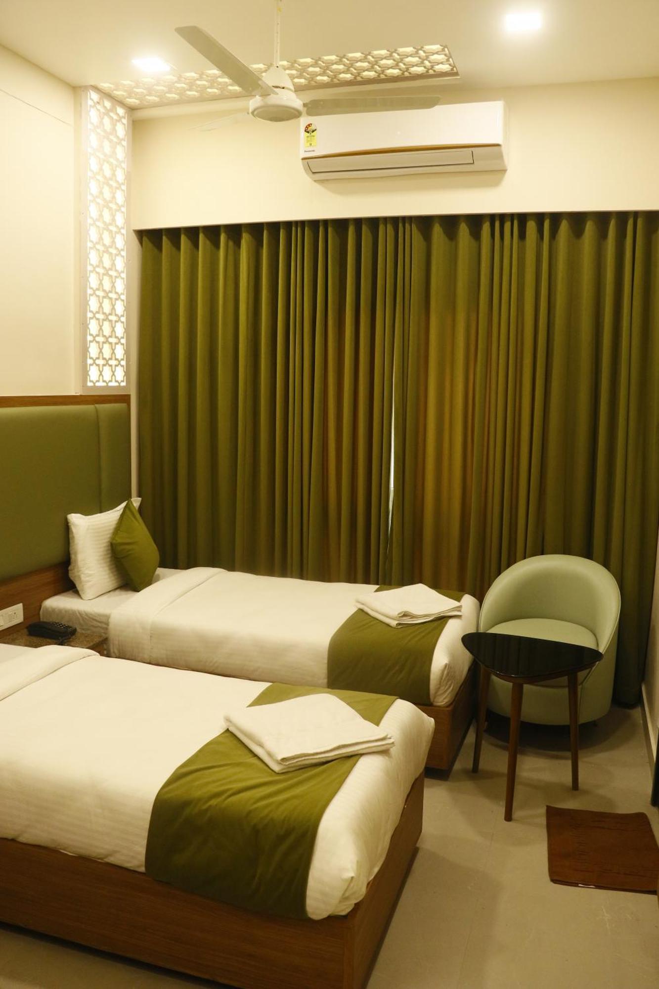 Hotel Cosmo Grande Chennai Exterior foto
