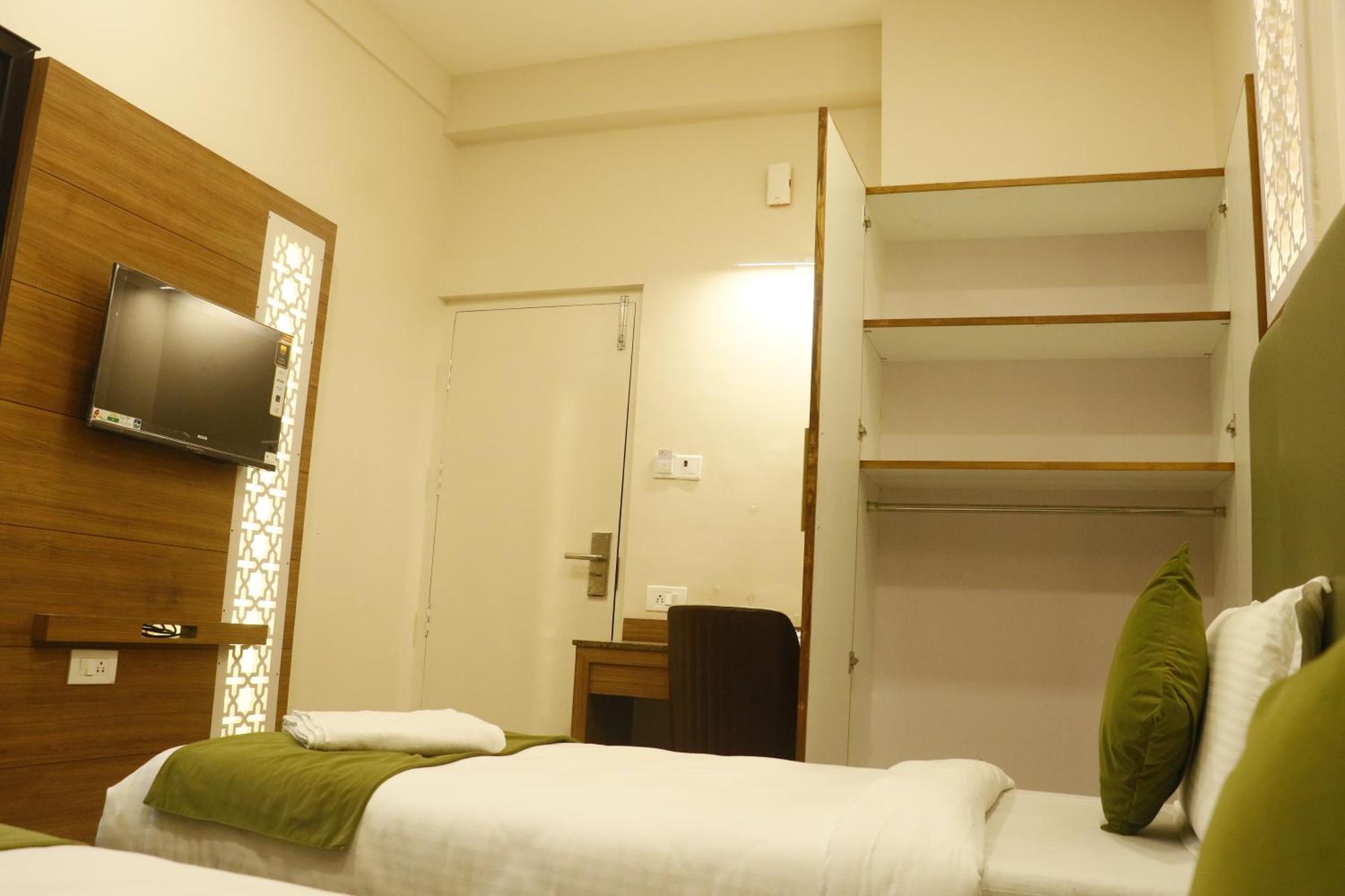 Hotel Cosmo Grande Chennai Exterior foto
