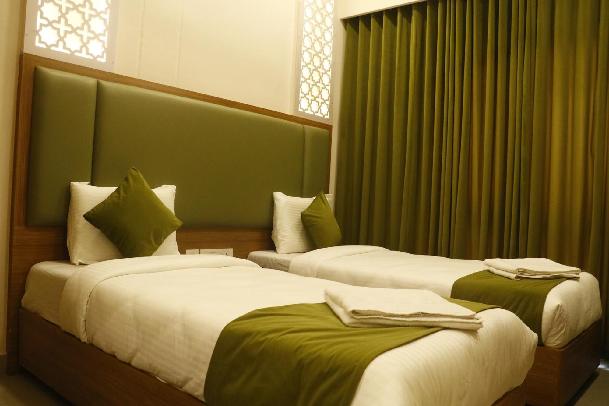 Hotel Cosmo Grande Chennai Exterior foto
